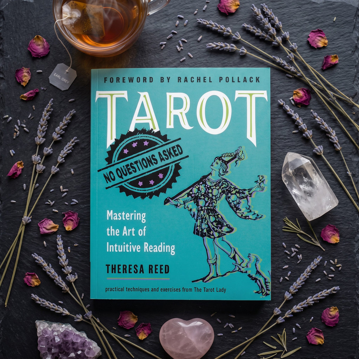 Tarot: No Questions Asked - Mastering the Art of Intuitive Reading